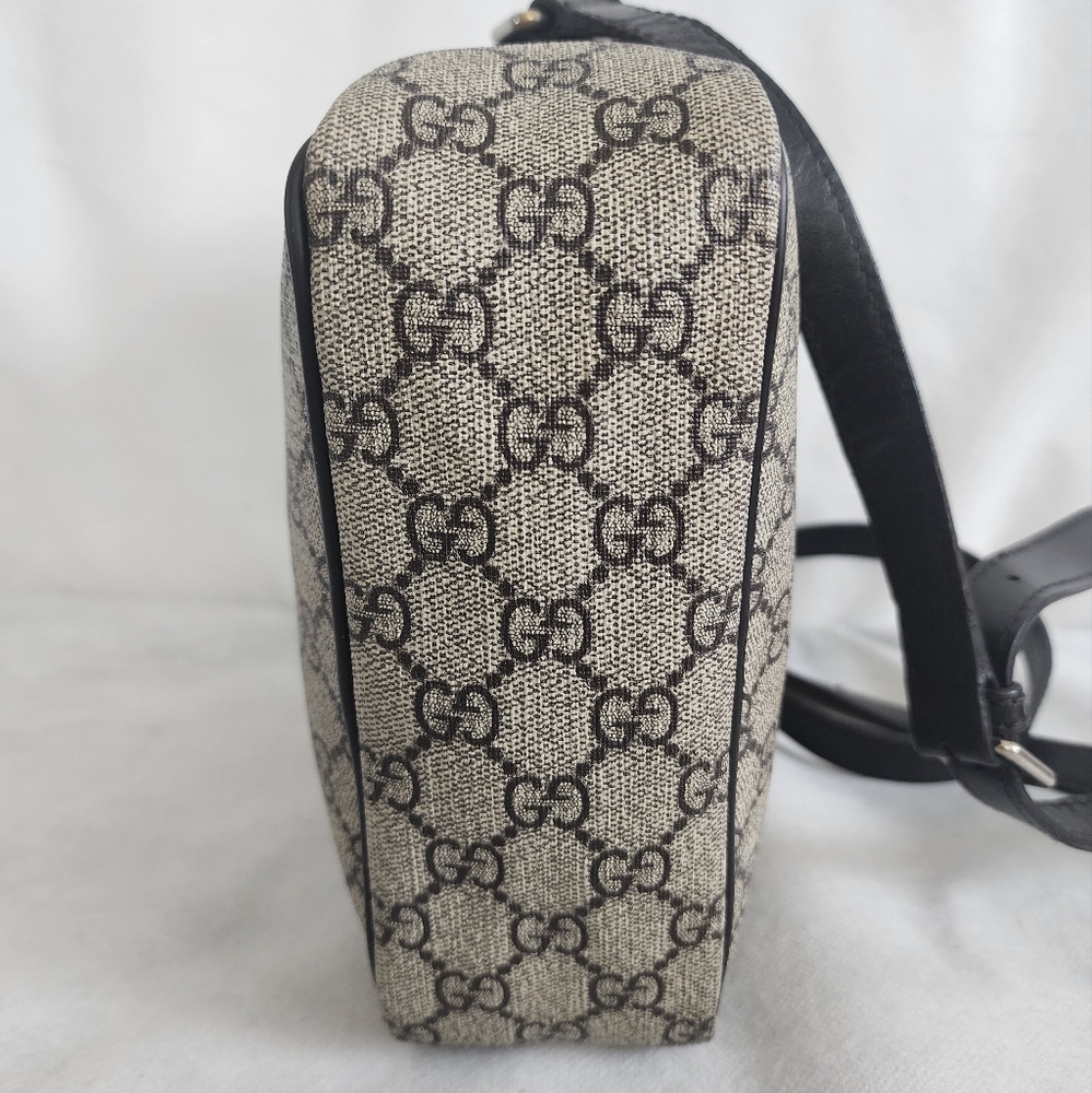✨️GUCCI GG Supreme Front Zip Messenger Bag - Picture 10 of 16